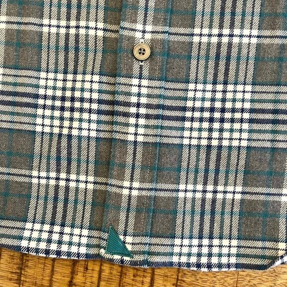 Untuckit Mens Flannel Button Shirt L Gray Plaid Quenterra Long Sleeve Cotton - Picture 6 of 11